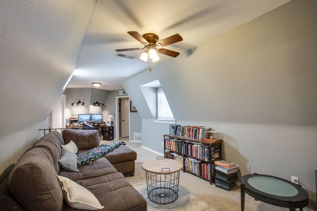 137 Oak Haven Drive, Gun Barrel City, TX 75156