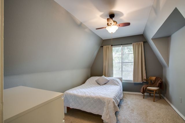 137 Oak Haven Drive, Gun Barrel City, TX 75156