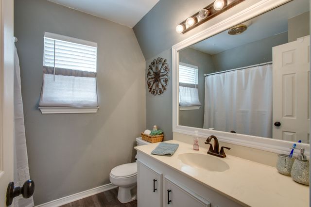 137 Oak Haven Drive, Gun Barrel City, TX 75156