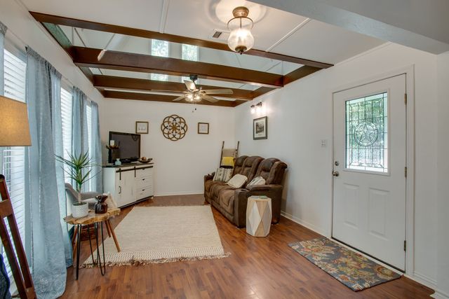 137 Oak Haven Drive, Gun Barrel City, TX 75156