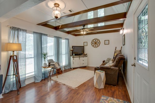 137 Oak Haven Drive, Gun Barrel City, TX 75156
