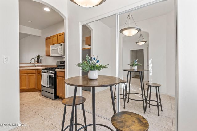 468 W Windham Boulevard, Green Valley, AZ 85614