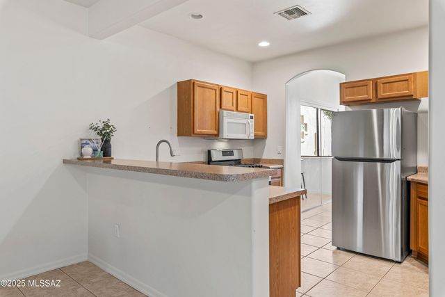 468 W Windham Boulevard, Green Valley, AZ 85614