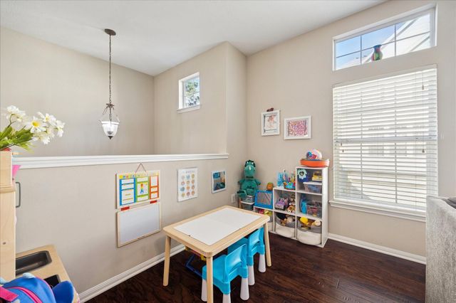 3332 Masters Point Drive, Houston, TX 77091