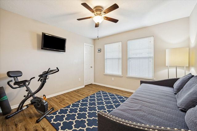 3332 Masters Point Drive, Houston, TX 77091