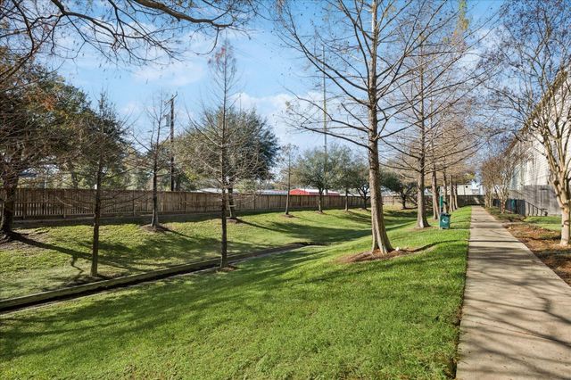 3332 Masters Point Drive, Houston, TX 77091