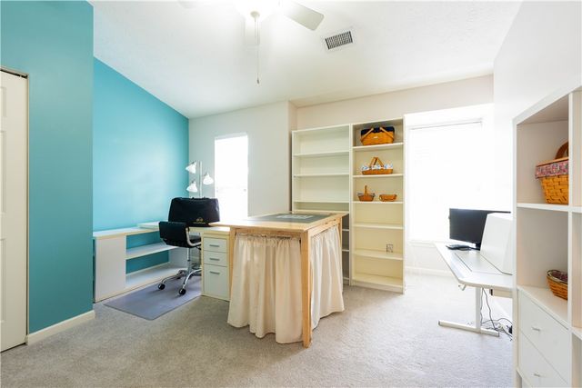 612 Village Green E Blvd, Adams Twp, PA 16046
