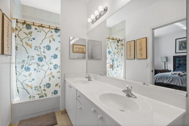 8430 SW 150th Avenue 2, Miami, FL 33193