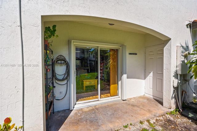 8430 SW 150th Avenue 2, Miami, FL 33193