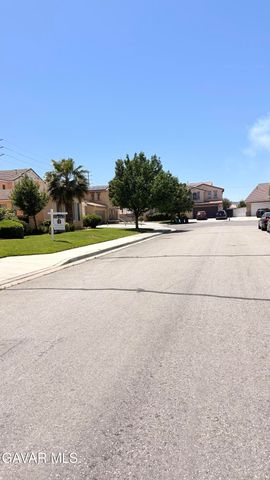 5824 Balmont Street, Lancaster, CA 93536