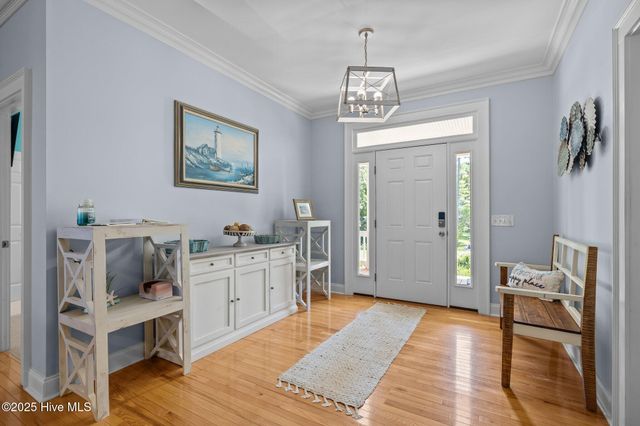 522 Sandy Point Drive, Beaufort, NC 28516