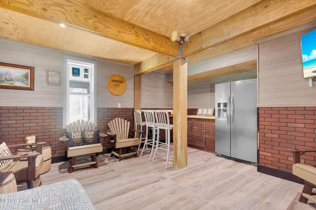 522 Sandy Point Drive, Beaufort, NC 28516