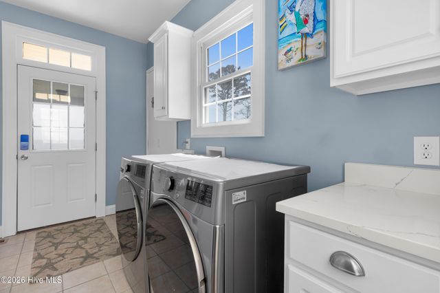 522 Sandy Point Drive, Beaufort, NC 28516