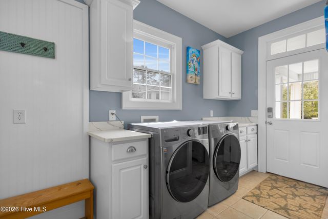 522 Sandy Point Drive, Beaufort, NC 28516