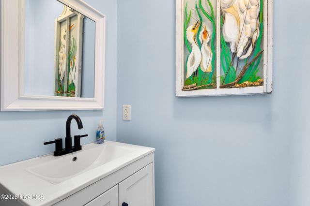 522 Sandy Point Drive, Beaufort, NC 28516