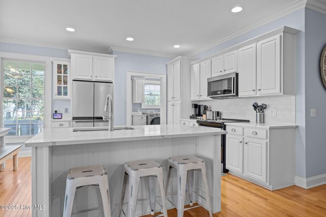 522 Sandy Point Drive, Beaufort, NC 28516