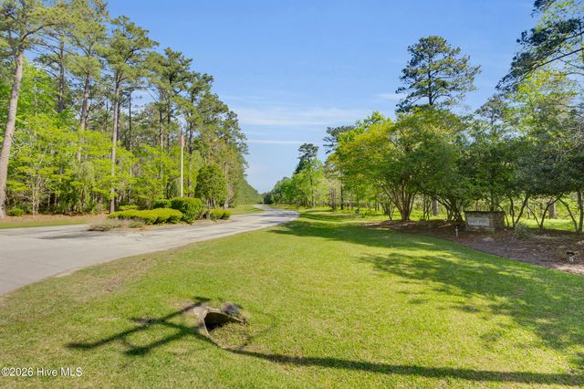 522 Sandy Point Drive, Beaufort, NC 28516