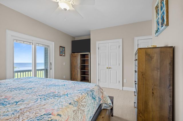 522 Sandy Point Drive, Beaufort, NC 28516