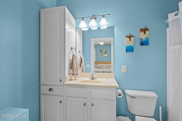 522 Sandy Point Drive, Beaufort, NC 28516