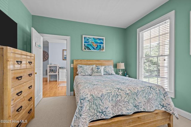 522 Sandy Point Drive, Beaufort, NC 28516