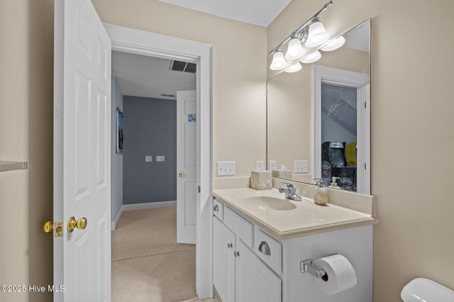 522 Sandy Point Drive, Beaufort, NC 28516