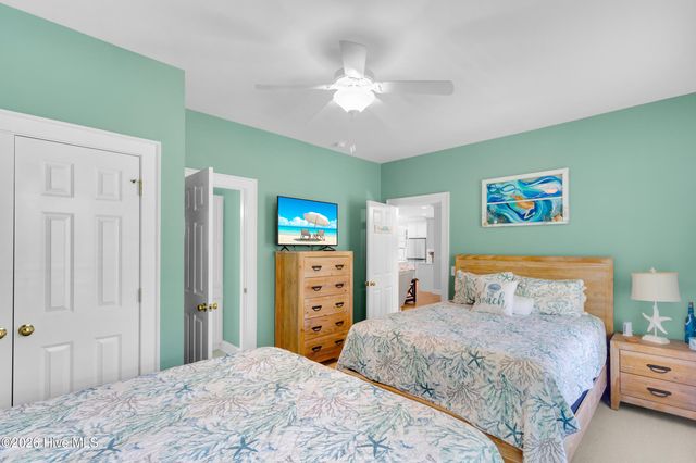 522 Sandy Point Drive, Beaufort, NC 28516