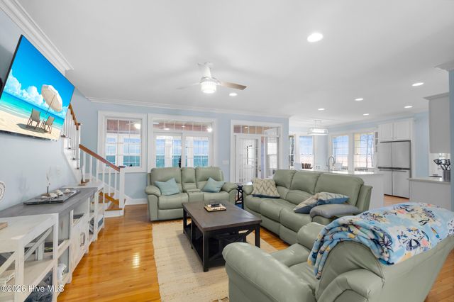 522 Sandy Point Drive, Beaufort, NC 28516