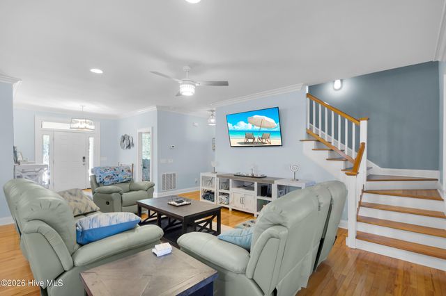 522 Sandy Point Drive, Beaufort, NC 28516