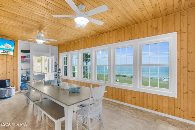 522 Sandy Point Drive, Beaufort, NC 28516
