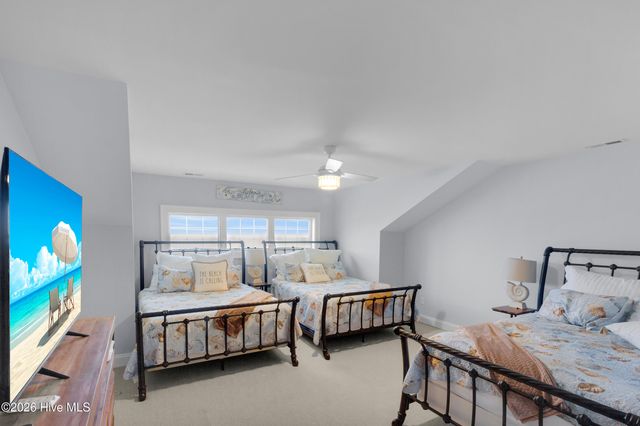 522 Sandy Point Drive, Beaufort, NC 28516