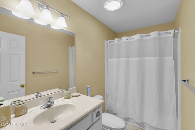 522 Sandy Point Drive, Beaufort, NC 28516