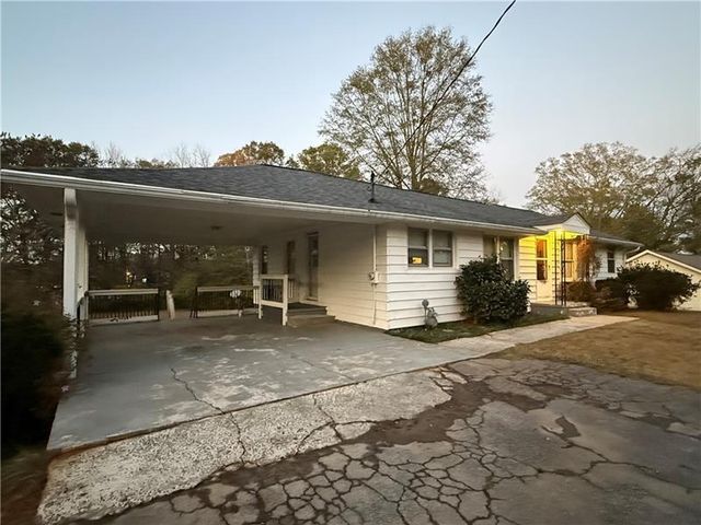 498 Ridge Avenue SW, Mableton, GA 30126