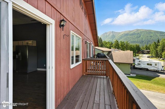 18723 N Lowrie Loop, Eagle River, AK 99577