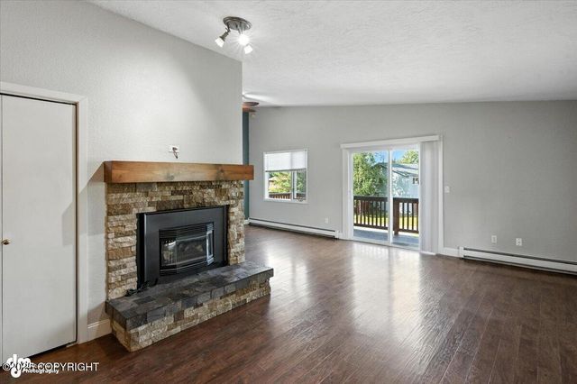 18723 N Lowrie Loop, Eagle River, AK 99577
