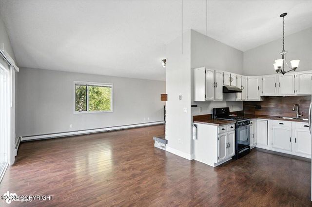 18723 N Lowrie Loop, Eagle River, AK 99577