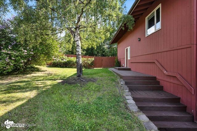 18723 N Lowrie Loop, Eagle River, AK 99577