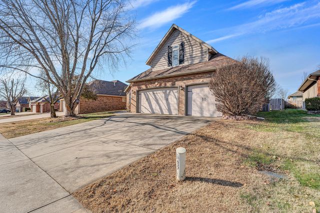 627 N Rockingham Avenue, Nixa, MO 65714