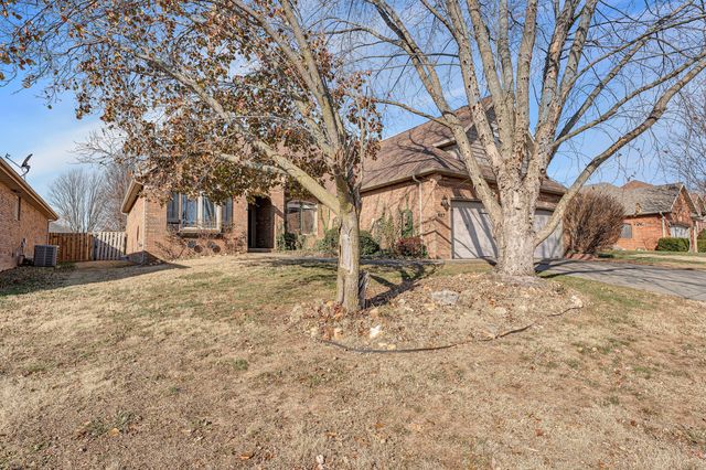 627 N Rockingham Avenue, Nixa, MO 65714