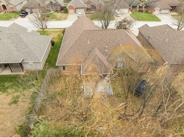 627 N Rockingham Avenue, Nixa, MO 65714