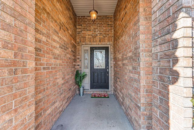 627 N Rockingham Avenue, Nixa, MO 65714