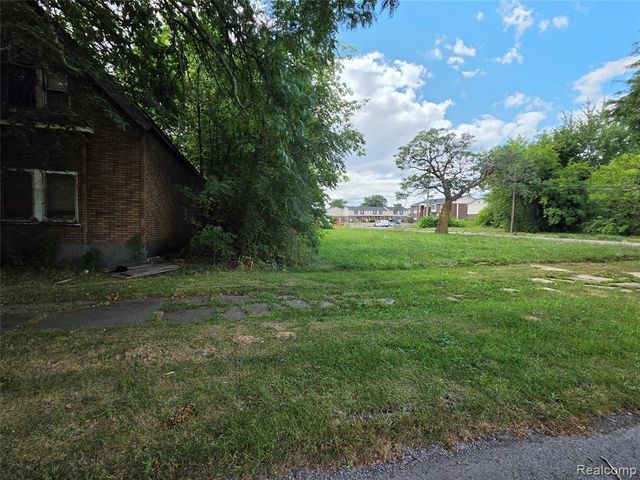 2621 Ash Street, Detroit, MI 48208