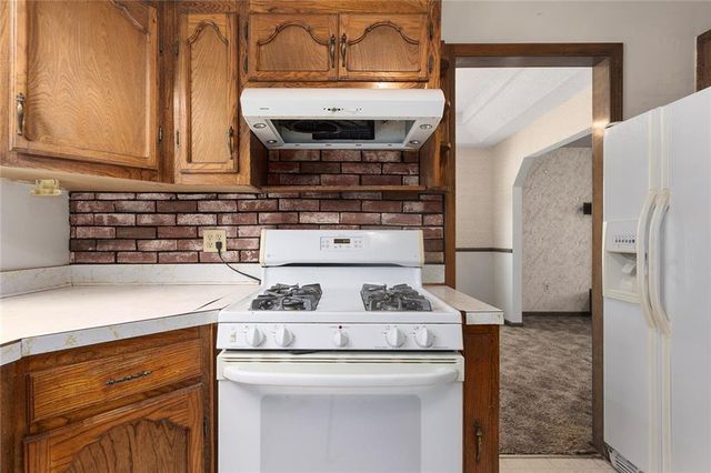 16008 NE 176th Street, Holt, MO 64048