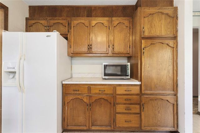 16008 NE 176th Street, Holt, MO 64048