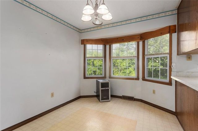 16008 NE 176th Street, Holt, MO 64048