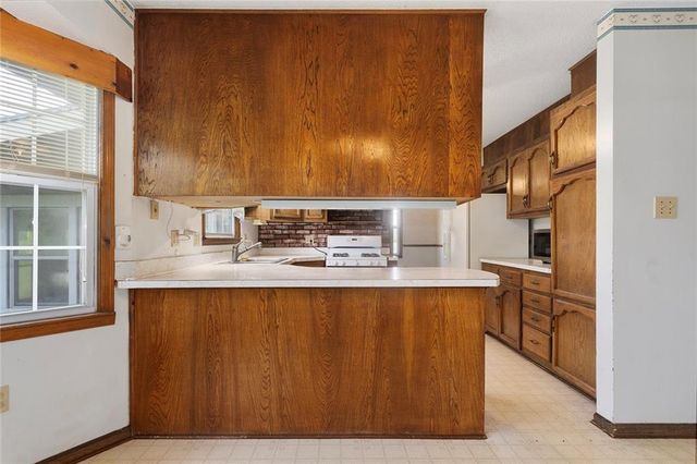 16008 NE 176th Street, Holt, MO 64048