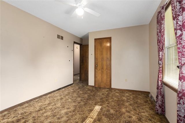 16008 NE 176th Street, Holt, MO 64048