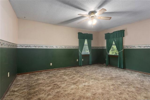 16008 NE 176th Street, Holt, MO 64048