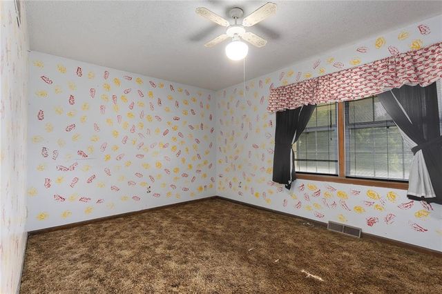 16008 NE 176th Street, Holt, MO 64048