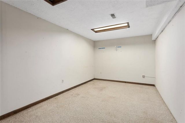 16008 NE 176th Street, Holt, MO 64048