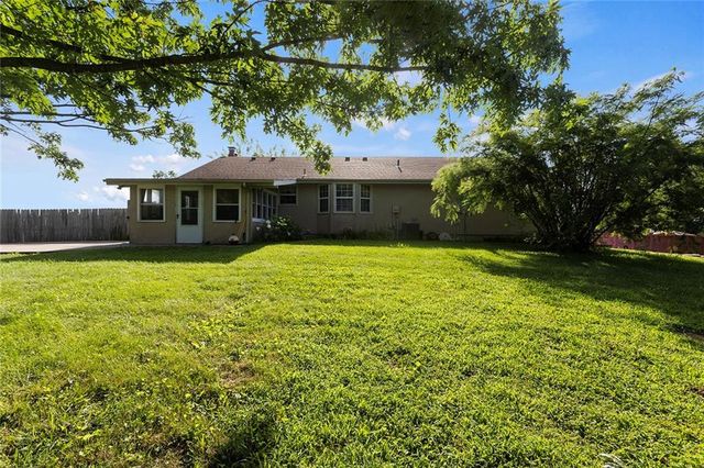 16008 NE 176th Street, Holt, MO 64048